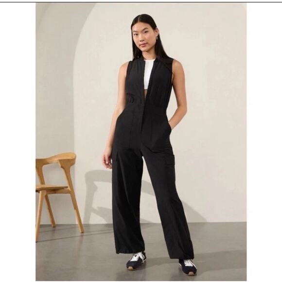 Athleta Brooklyn Utility Jumpsuit – Black Size 4 | One-Piece Athleisure Chic NWT - Picture 3 of 4